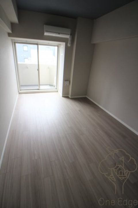 ファーストフィオーレ東梅田の居間