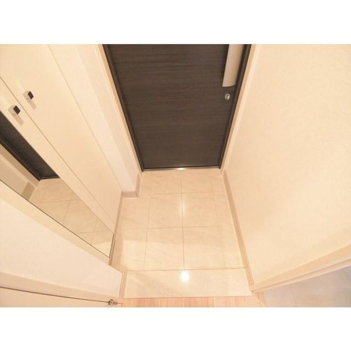 オーパスホームズ武蔵小金井の玄関