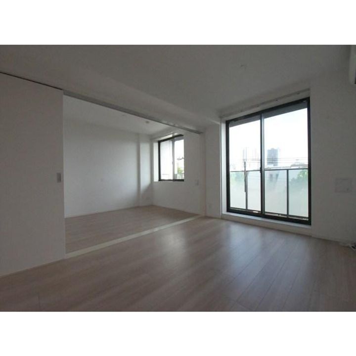 オーパスホームズ武蔵小金井の居間