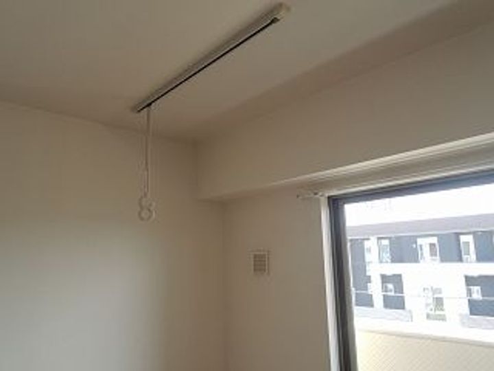 ティン・グロ-ブIIの内装