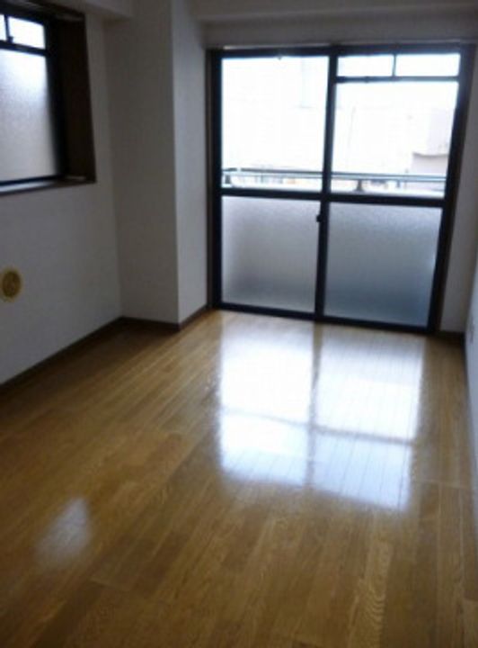 リヴイン国立の内装