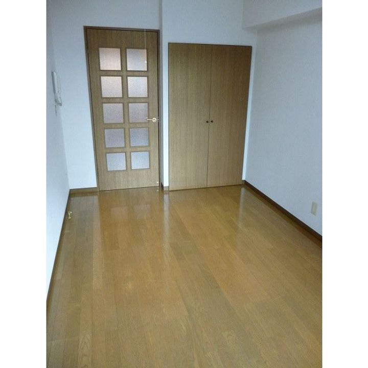 リヴイン国立の居間