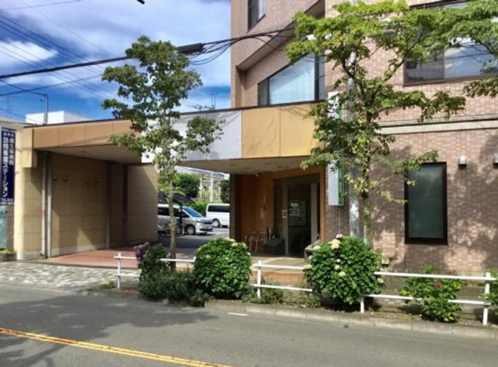 リヴイン国立の周辺