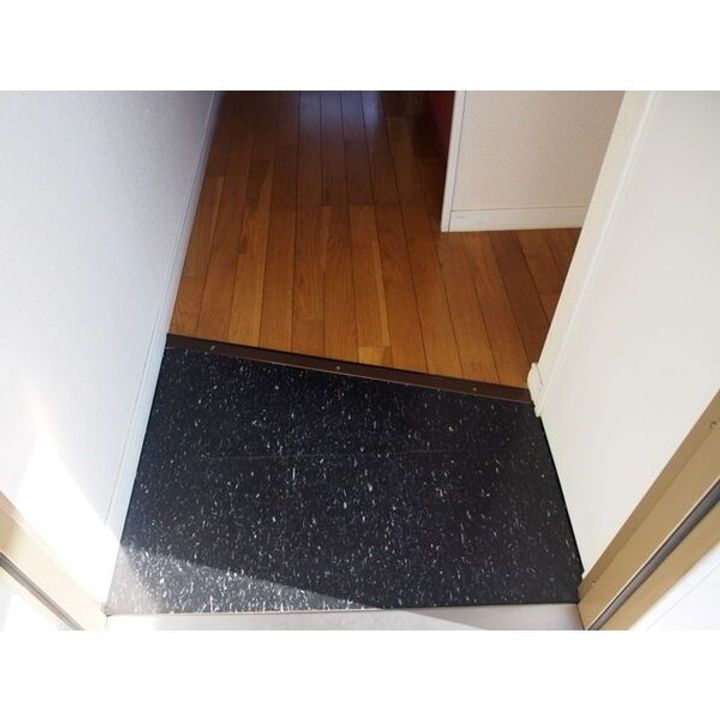 フレーズ弐番館の玄関