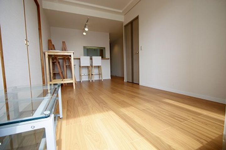 高崎タワー21の居間