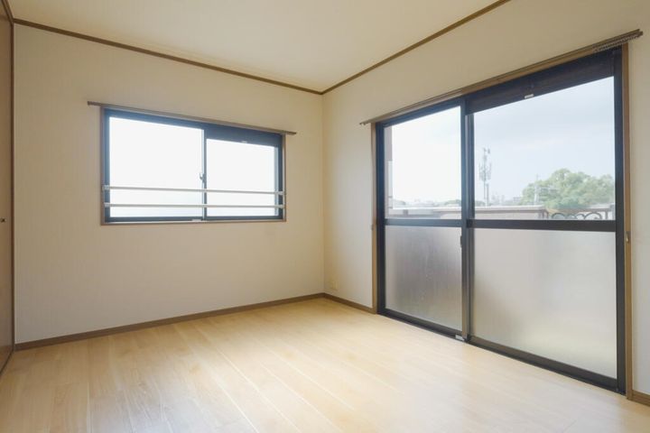 エスペランサ林の内装