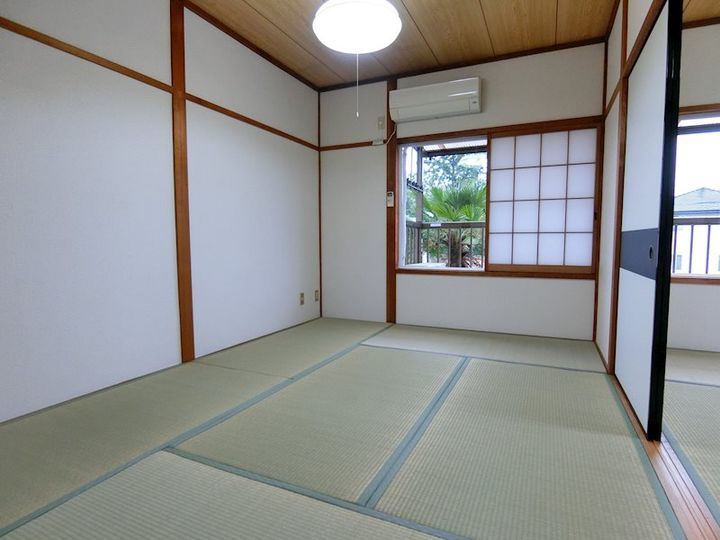 ホワイトハイツの内装