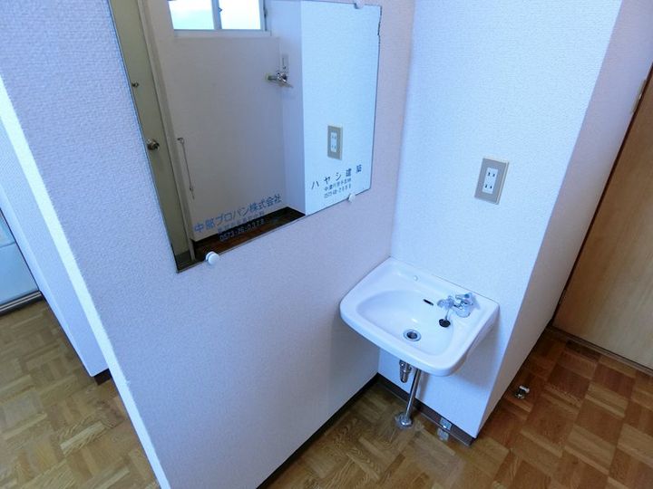 ホワイトハイツの内装