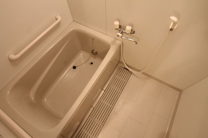 アリュールの風呂