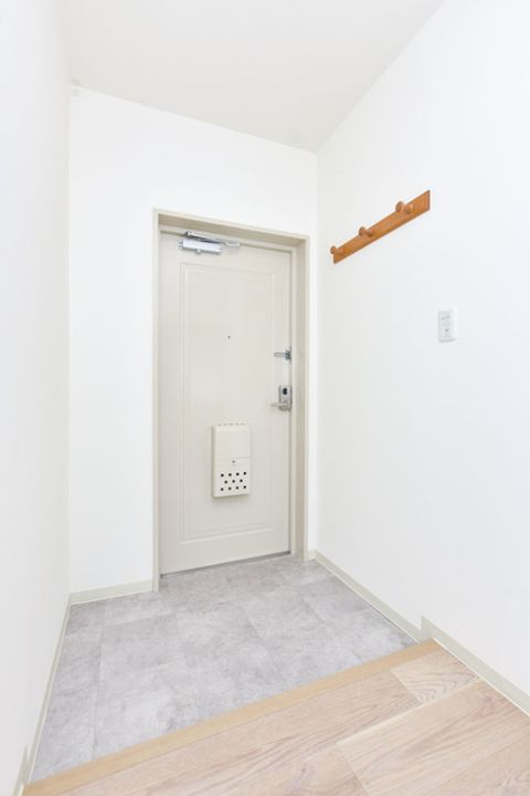 UR平城左京の玄関