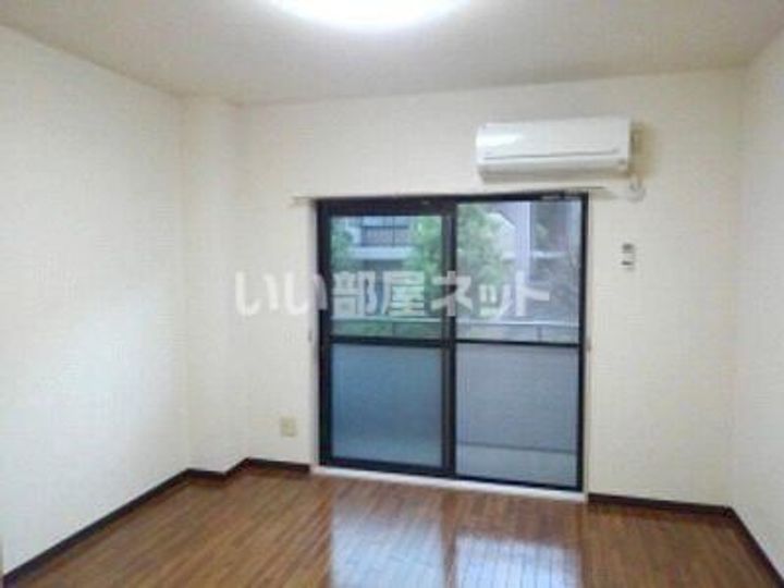 奈良県生駒市東生駒1(アパート)の賃貸物件の居間