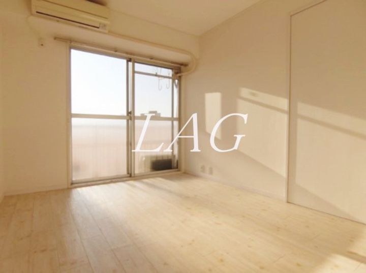 シャンボール大和郷の居間