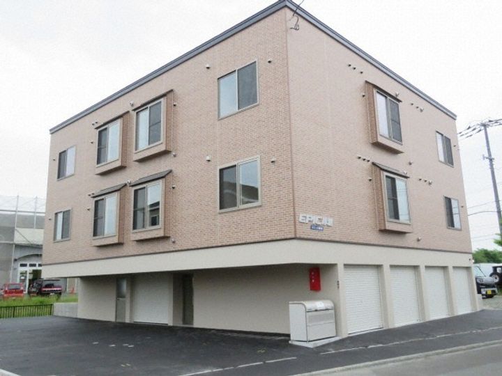エピック厚別の外観