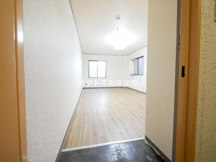 エスオーハイツの玄関