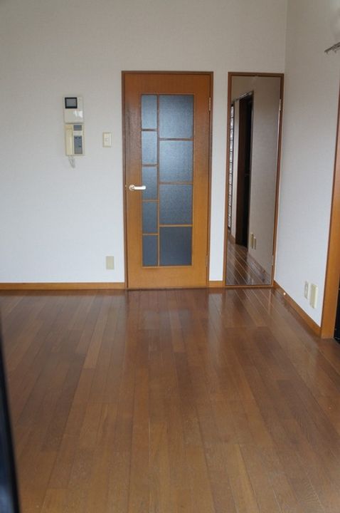 シャルマンフジ北花田の居間