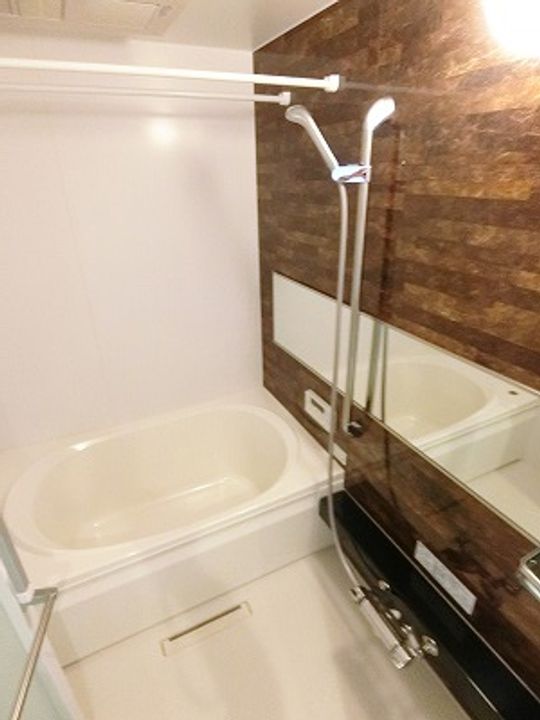 PHARE/ファーレの風呂