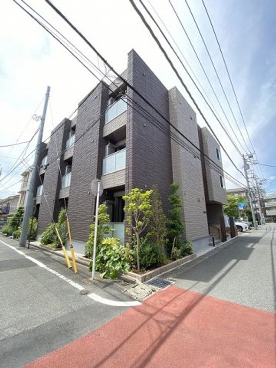 PHARE/ファーレの外観