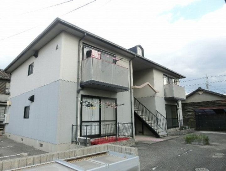 ヴィラ新須賀 Cの外観
