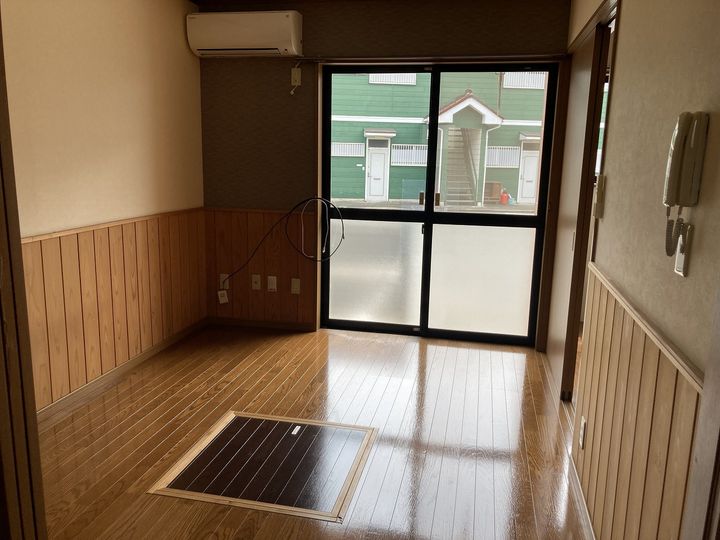 コーポマイトリーの居間