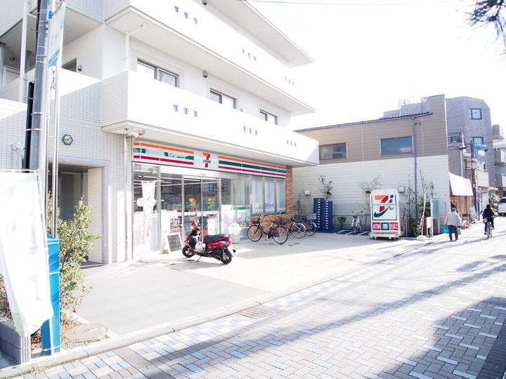 ウェルビィ10番館 (1F)の周辺