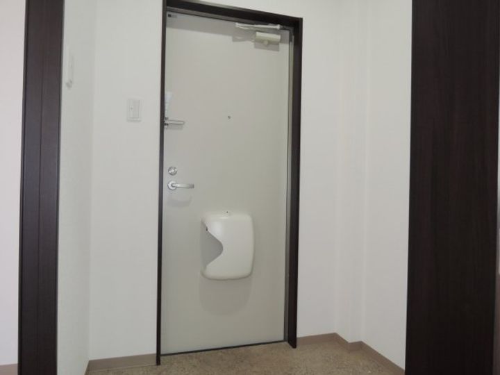 ハイツベアータウンの玄関