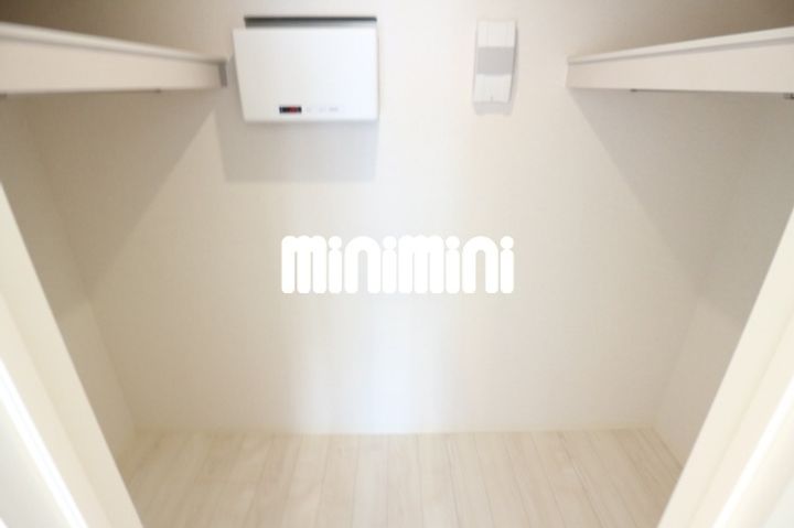 ドッゴミームの内装