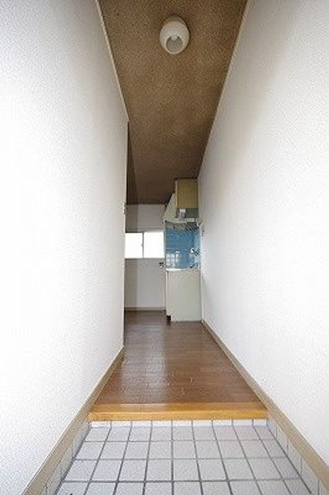 レ・サンク・シャの玄関