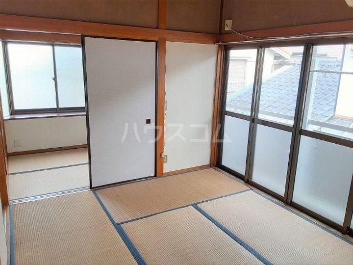 エフパレスの居間