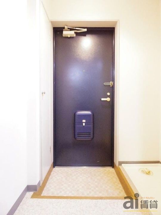 東京都東大和市南街5(マンション)の賃貸物件の玄関