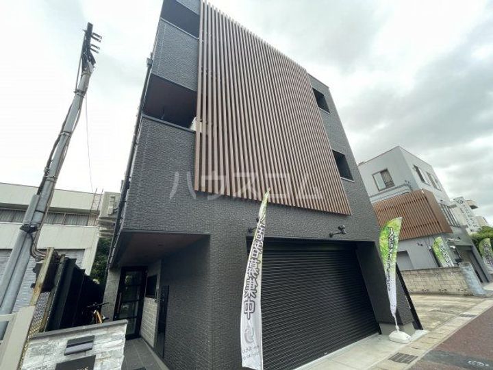 ライスランド2番館の外観