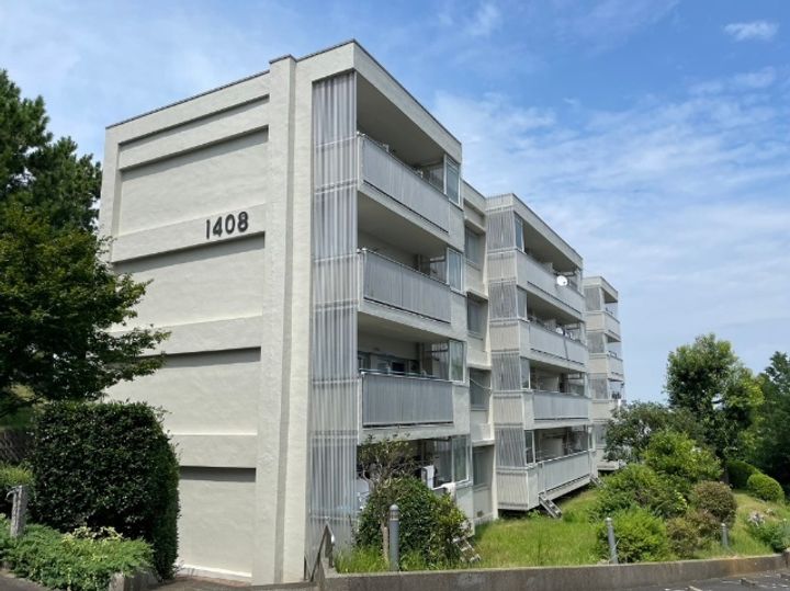 汐見台第3住宅1408号棟の外観