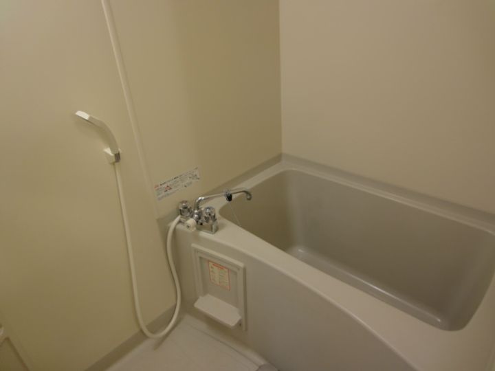 神奈川県藤沢市鵠沼松が岡4(アパート)の賃貸物件の風呂