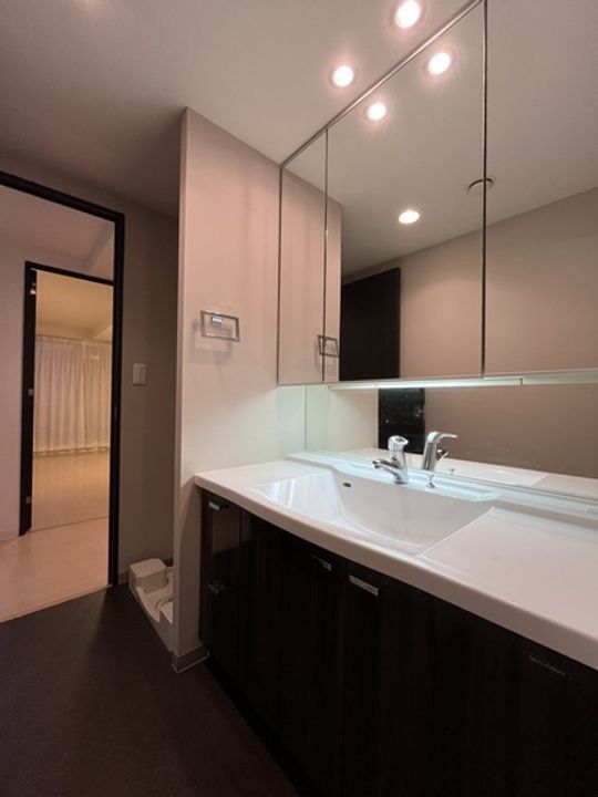 ザ・広島タワーの内装