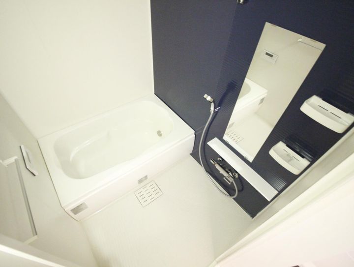 ルナ クレセンテIIIの風呂