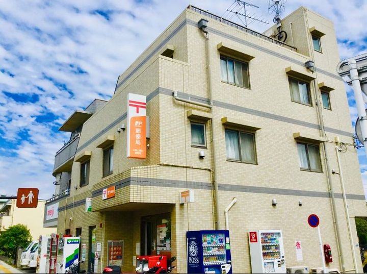 カーサドマーニの周辺