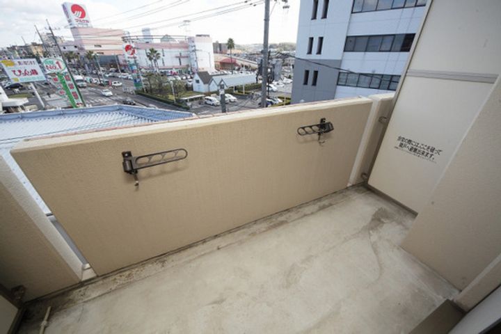 フォレスタ川崎医大西の内装