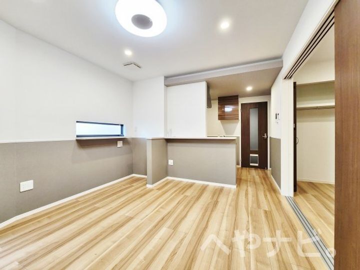 愛知県名古屋市昭和区滝子通4(アパート)の賃貸物件の居間