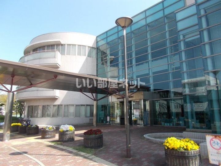 丸の内ビルの周辺