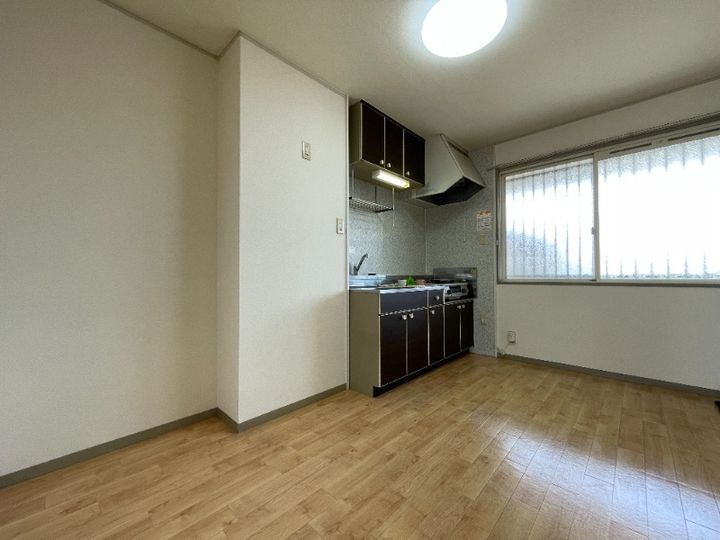 岡山県倉敷市西富井(アパート)の賃貸物件の居間