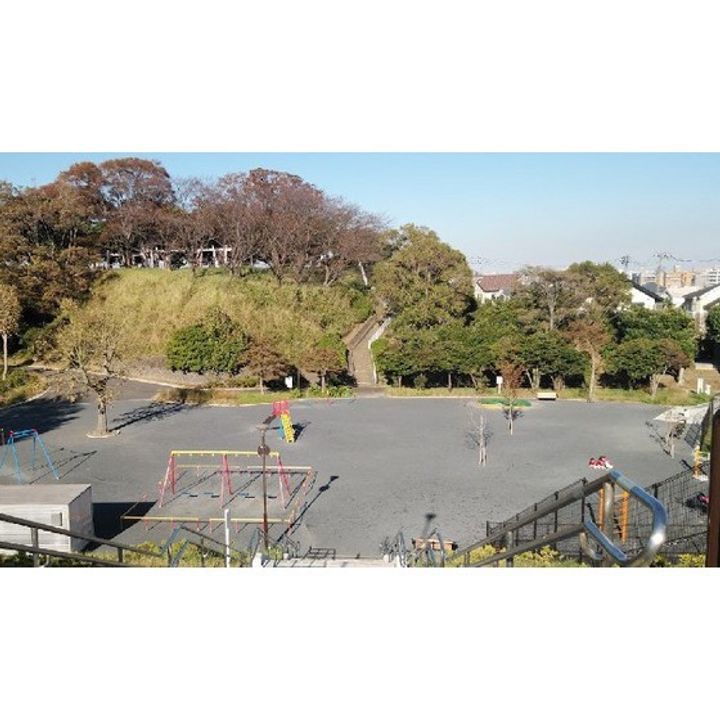 フレスコの周辺