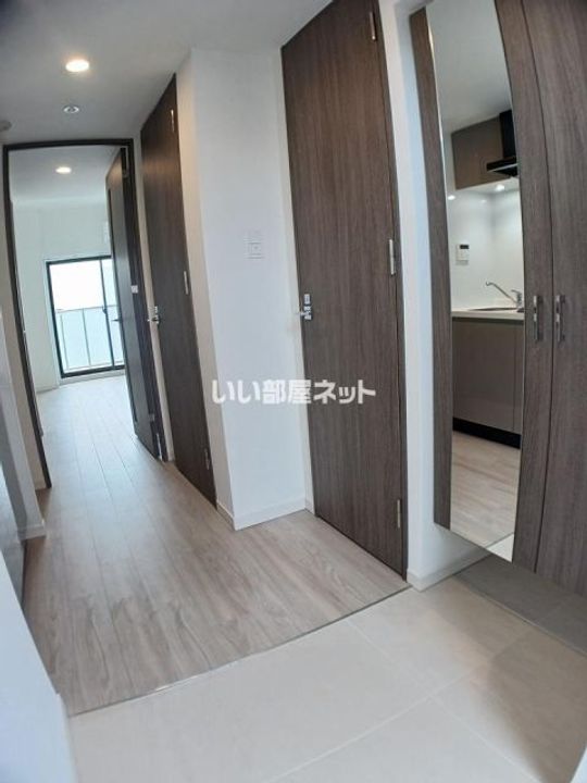 S-RESIDENCE堺浜寺broadの玄関