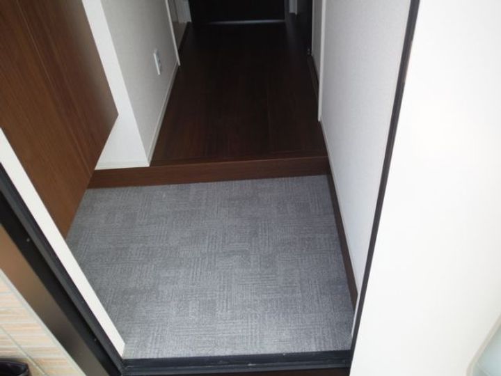 福島県福島市丸子字東前(アパート)の賃貸物件の玄関