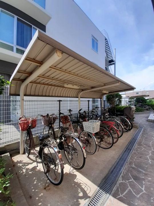 大阪府堺市西区浜寺石津町東2(アパート)の賃貸物件の地図