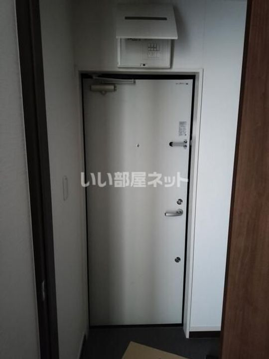 千葉県野田市清水(アパート)の賃貸物件の玄関