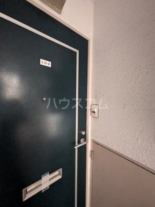 エクセル須賀の玄関