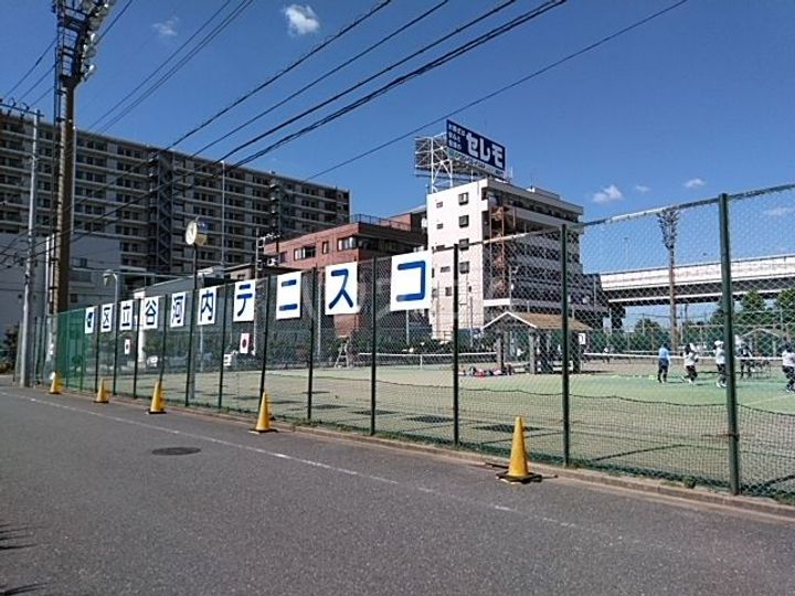 エクセル須賀の周辺