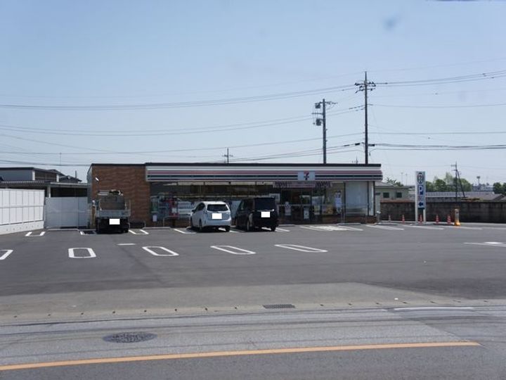 メゾン・ストリートの周辺