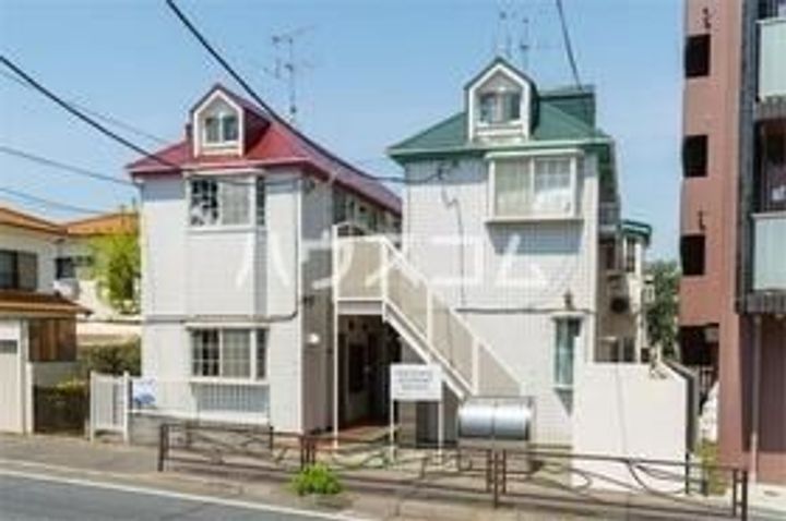 梶ヶ谷スチューデントパレスの外観