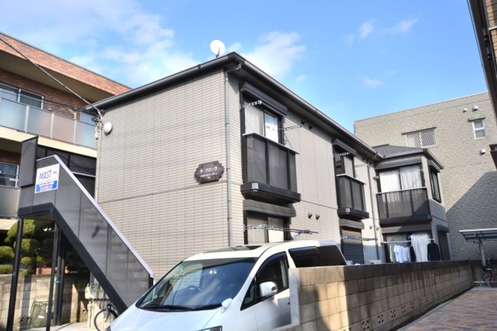 ラ・フローラの外観