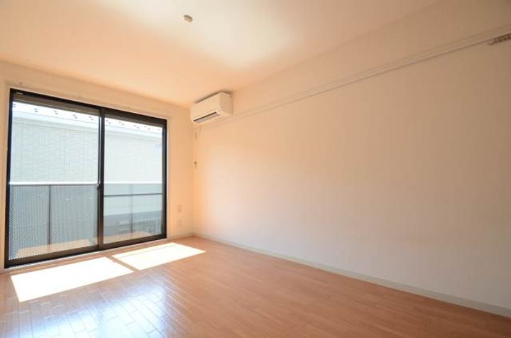 ラ・フローラの居間